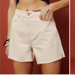 Reformation Wilder High Rise Relaxed Jean Shorts Ivory - Size 30